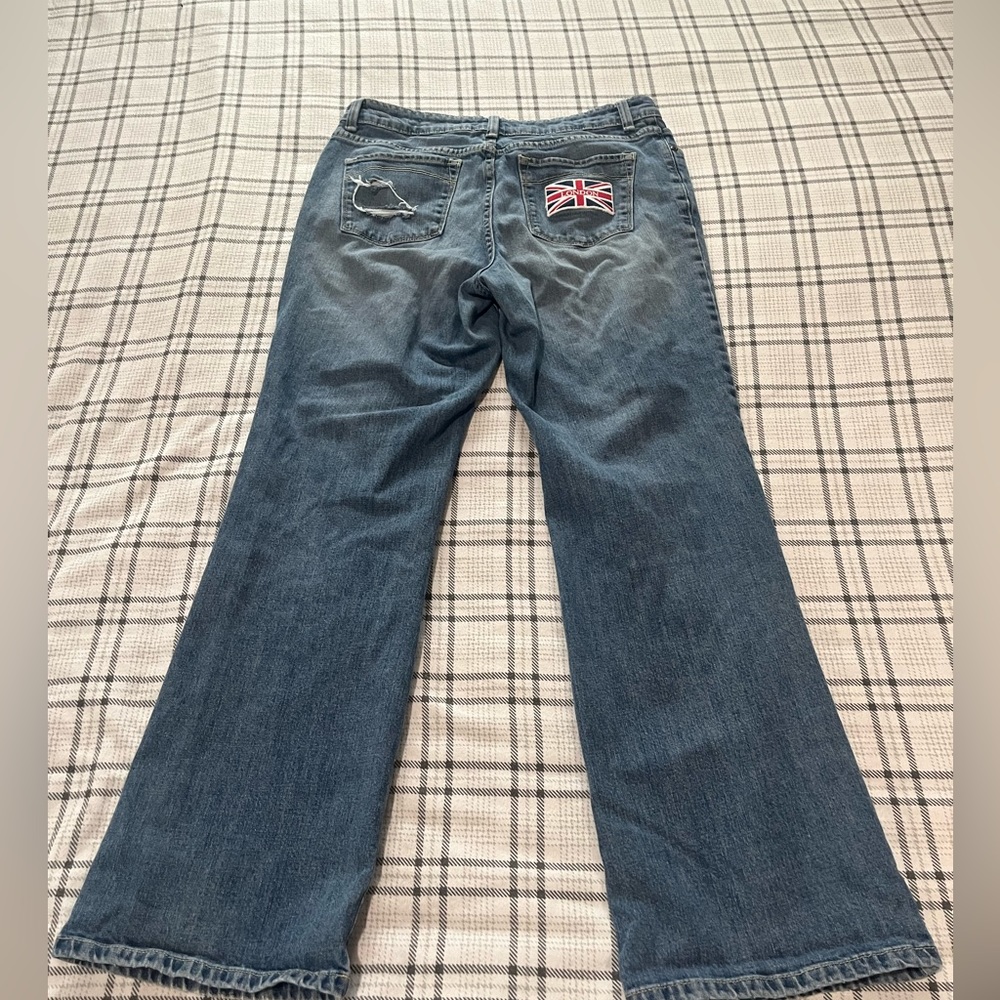 LL Bean Favorite Jean Distressed Straight Leg London Patch Blue Denim 12 Reg